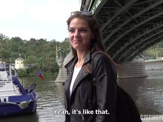 Sexe En Public d’une jeune Tchèque