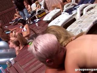 Porno orgie sauvage durant le spring break
